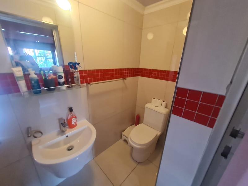 2 Bedroom Property for Sale in Ruyterwacht Western Cape